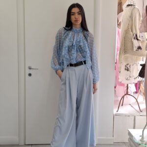 Pantalone ampio con cintura